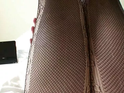 હોર્ન બનાવેલ ગૌરવર્ણ ...