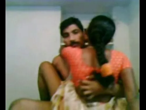 ખાઉધરો રશિયન કિશોરો  ...